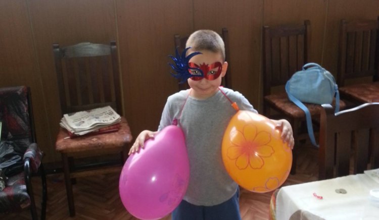 Младите социалисти в Хасково зарадваха най-малките по случай Деня на детето